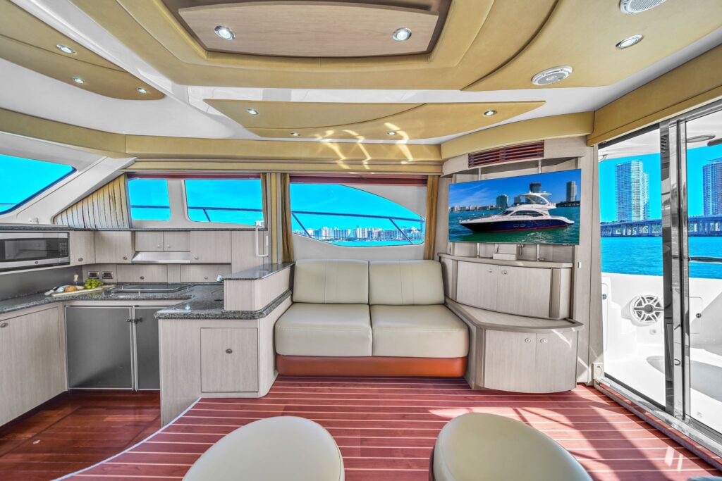 Sea Ray Sedan Bridge