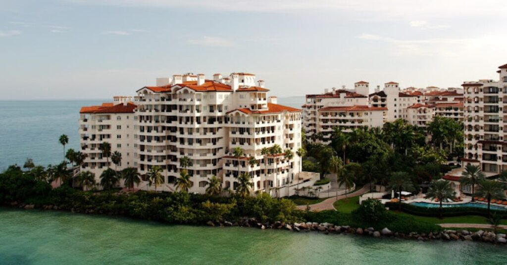 Miami VIP Yacht Charter September